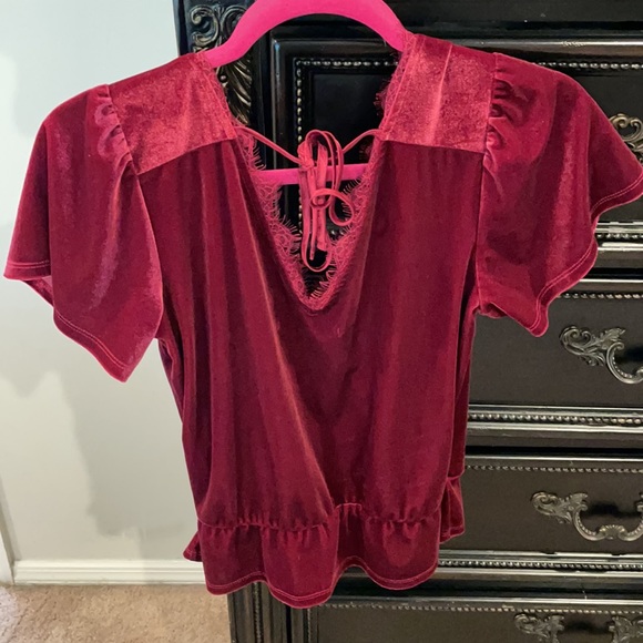 Abercrombie & Fitch top - Picture 2 of 5